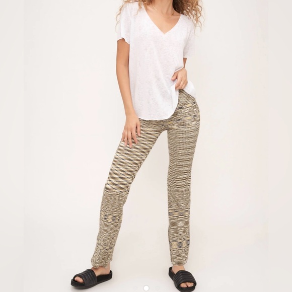 NWOT Project Social T Original Textured V in White Sz XL - Picture 2 of 6